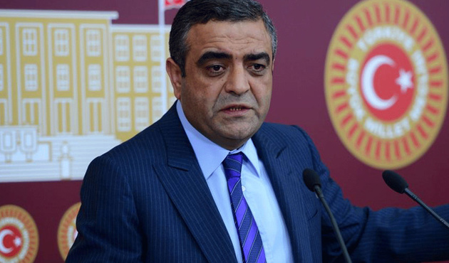 SİHA açıklamalarıyla büyük tepki çeken Tanrıkulu'na uçakta tehdit