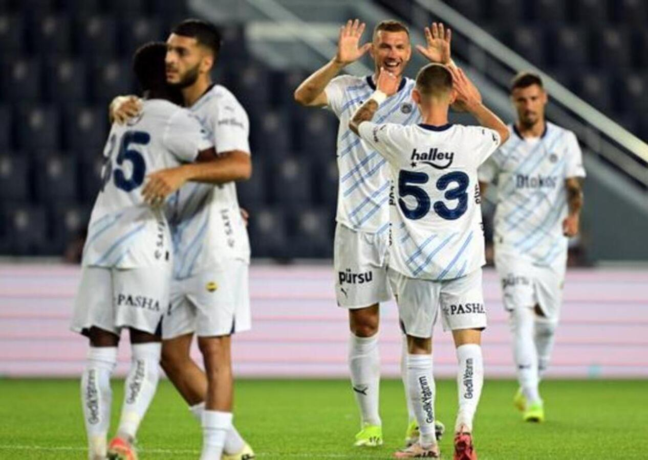 Edin Dzeko hat-trick yaptı, Fenerbahçe İsviçre'de avantajı kaptı! Lugano 3 - 4 Fenerbahçe | Maçın özeti