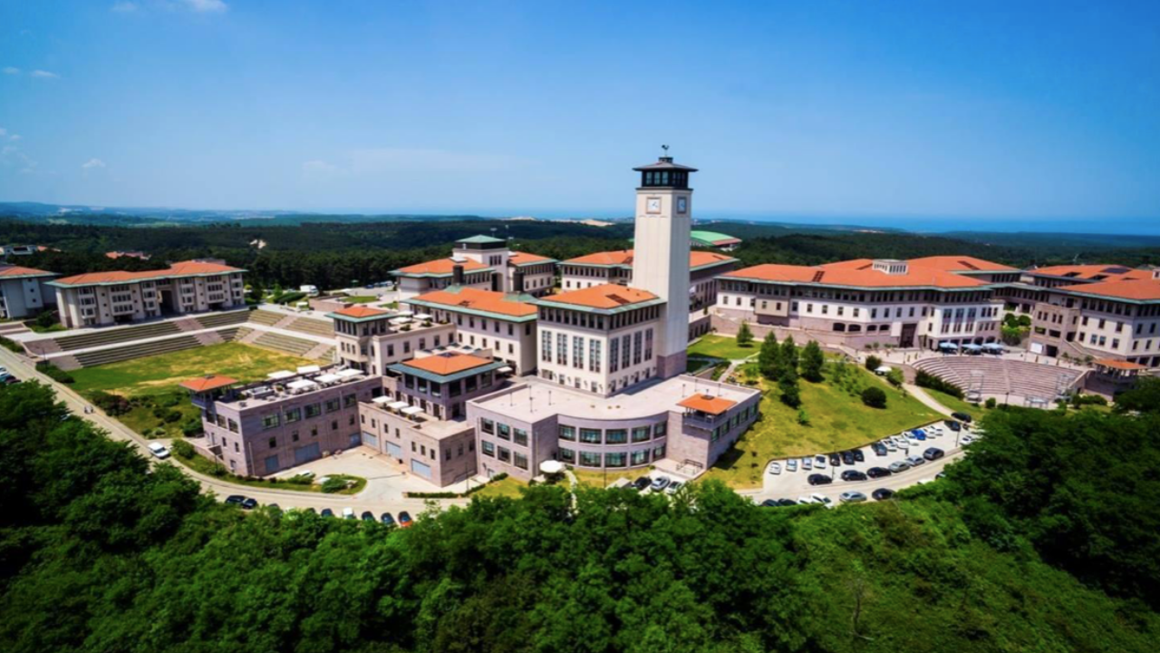 Koç Üniversitesi ücretleri 2024-2025! Koç Üniversitesi %50 ve %25 burslu fiyatları...
