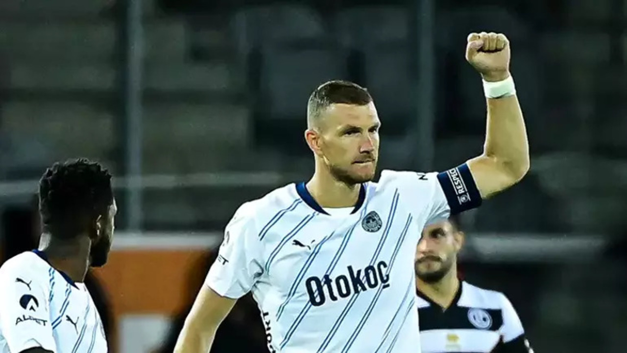 Edin Dzeko fırtına gibi esti, Türk futbol tarihine geçti!