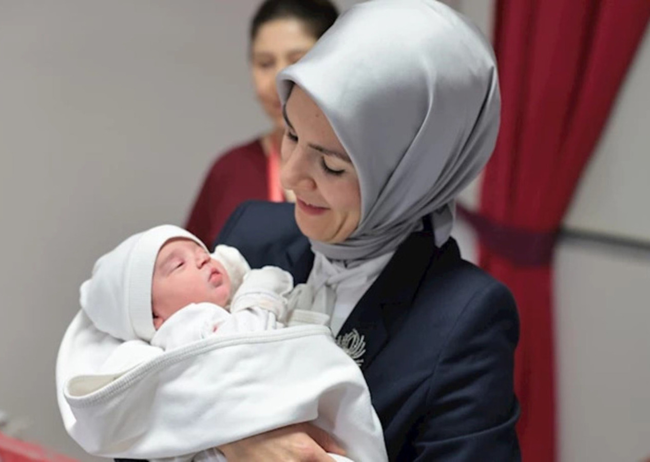 Aile ve Sosyal Hizmetler Bakanı Mahinur Özdemir Göktaş'tan korkutan tespit: 20-25 sene sonra askere gönderecek genç bulamayacağız!