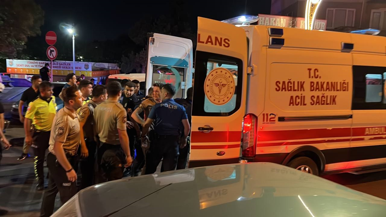 Kocaeli'de bıçaklı kavgaya müdahale eden bekçi yaralandı