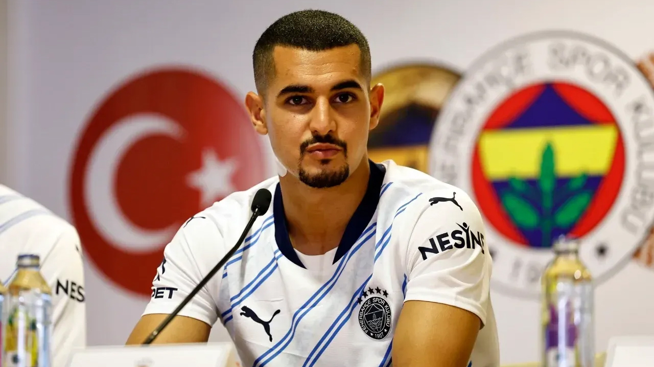 Fenerbahçe'de bir şok daha! Transfer oldu ama forma giyemeden takımdan ayrılıyor