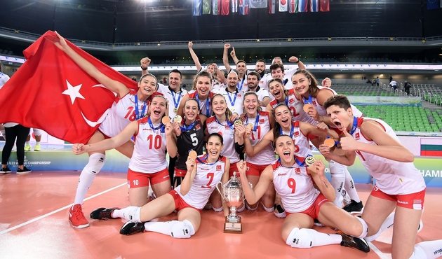 Kadınlar Voleybol Şampiyonası'nda altın madalya geldi...