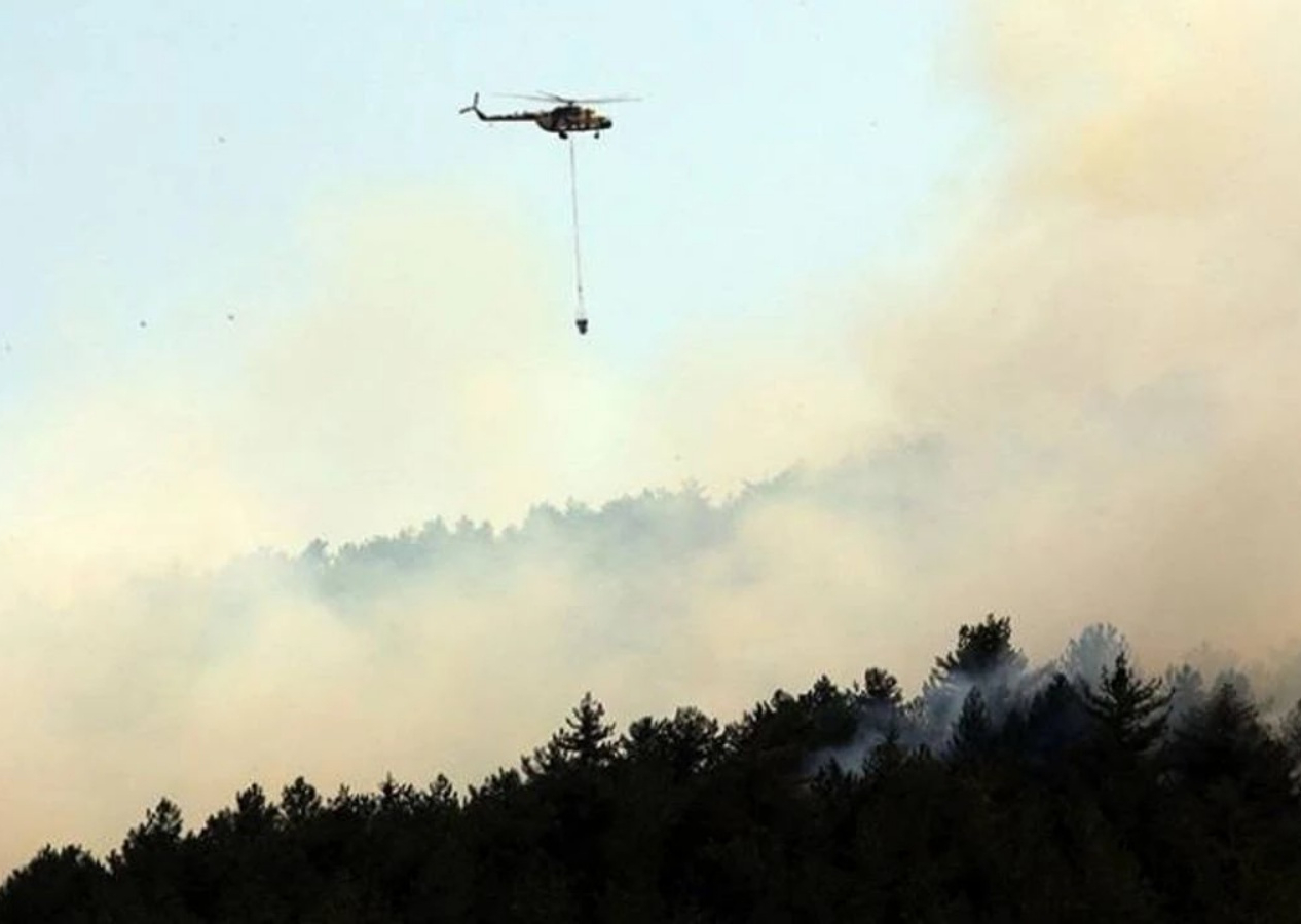 Adana'da orman yangınına müdahale eden helikopter düştü! Vali Yavuz Selim Köşger'den ilk açıklama...