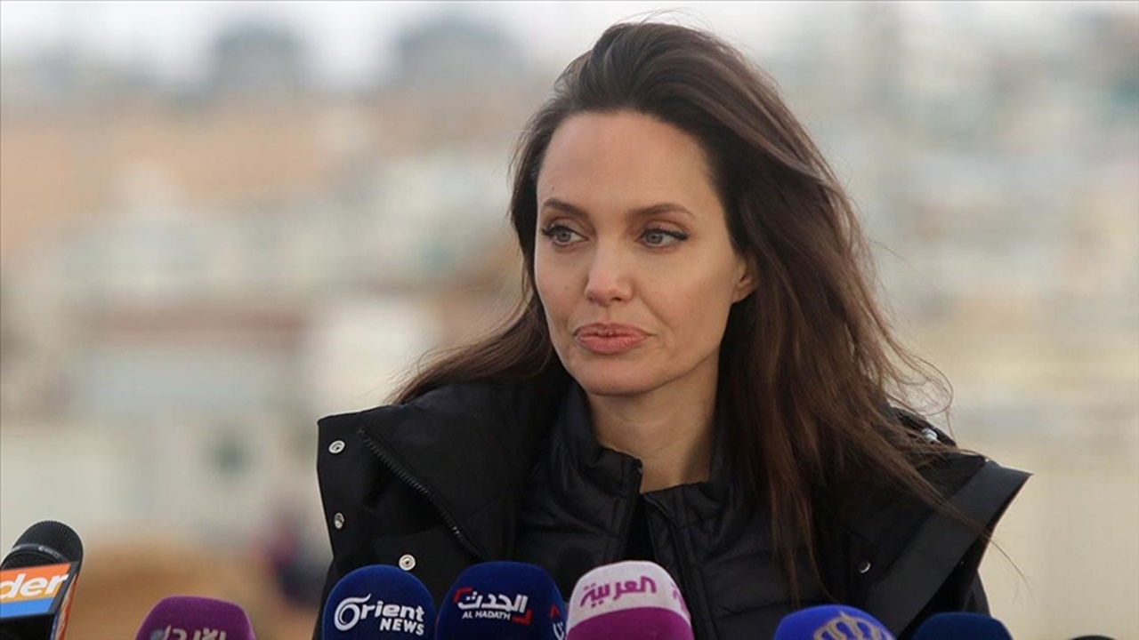 Ukrayna ziyareti sırasında neye uğradığını şaşırdı! Angelina Jolie'nin şoförü zorla askere alındı iddiası