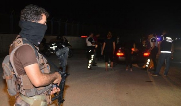 1500 polisle gece operasyonu... Adana Emniyet Müdürü Selami Yıldız bizzat yönetti
