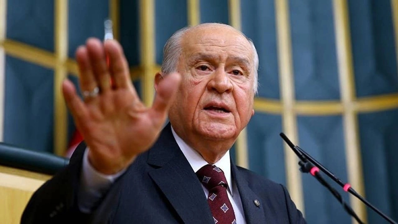 Devlet Bahçeli'den dikkat çeken 10 Kasım mesajı! "Türk milleti mütecaviz dayatmalara teslim olmayacak"