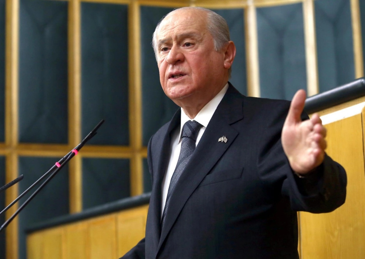 Devlet Bahçeli'den dikkat çeken 10 Kasım mesajı! "Türk milleti mütecaviz dayatmalara teslim olmayacak"