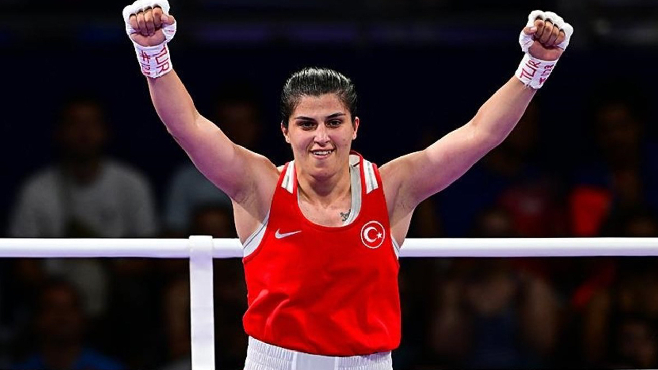 Türkiye için vur Busenaz Sürmeneli! Milli boksörümüz Taylandlı trans boksör ile karşılaşıyor