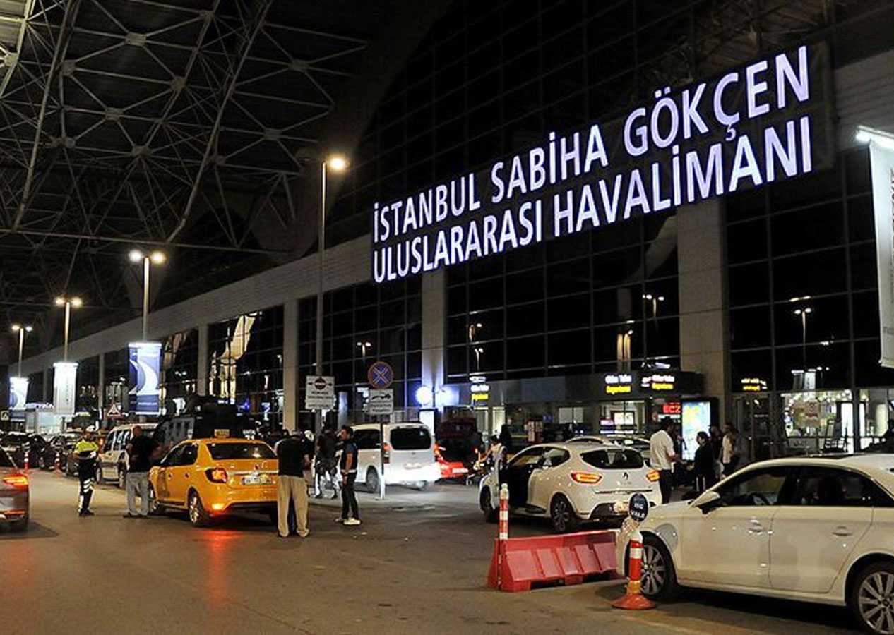 Havada yolcu krizi! Sabiha Gökçen'e inen uçağın pilotu polis talep etti