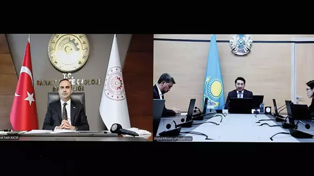 Bakan Kacır, Kazakistanlı mevkidaşı Zhaslan Madiyev ile görüştü