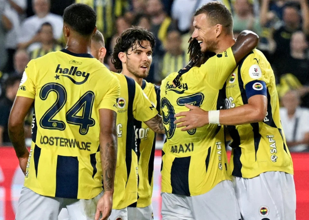 Edin Dzeko attı, Fenerbahçe Süper Lig'e galibiyetle başladı! Fenerbahçe 1 - 0 Adana Demirspor | Maçın özeti
