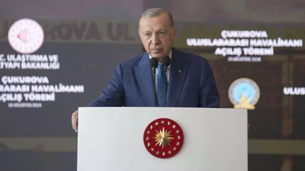 Cumhurbaşkanı Recep Tayyip Erdoğan'dan İBB'ye tepki: Halkın parasını Paris'te har vurup harman savuran müsrifler!
