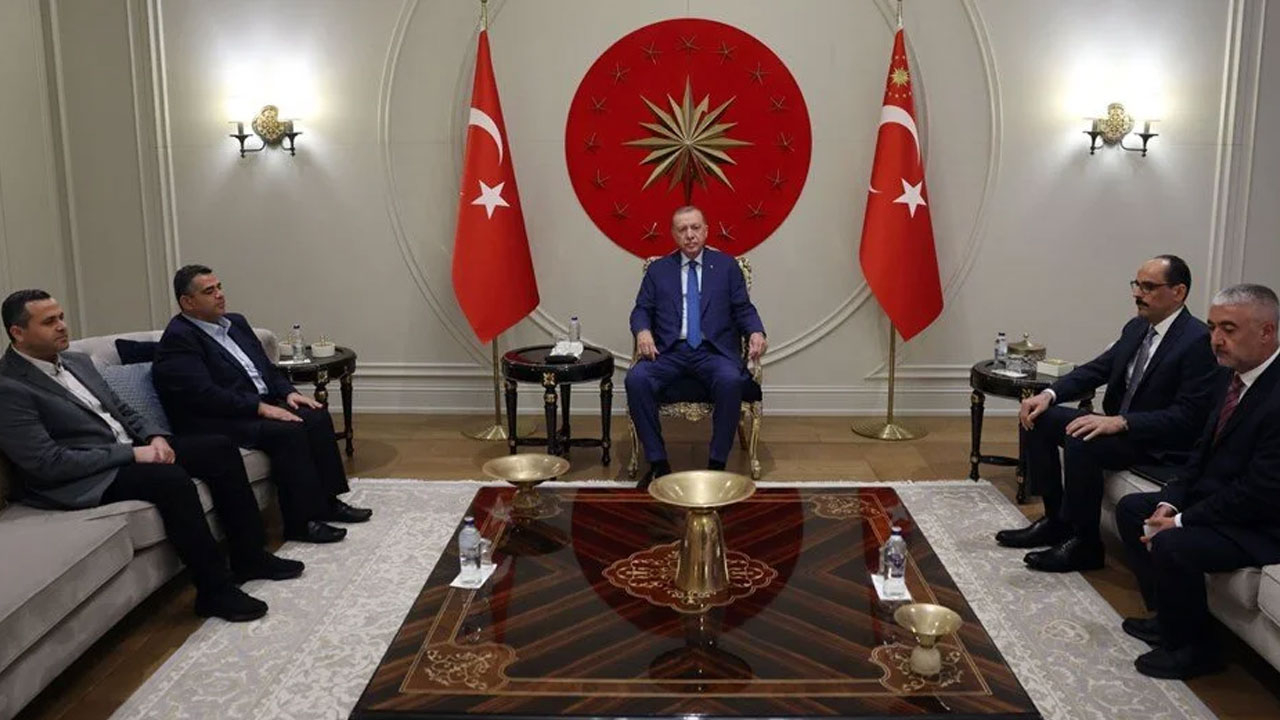 Cumhurbaşkanı Erdoğan suikasta uğrayan Haniye'nin oğulları ile görüştü