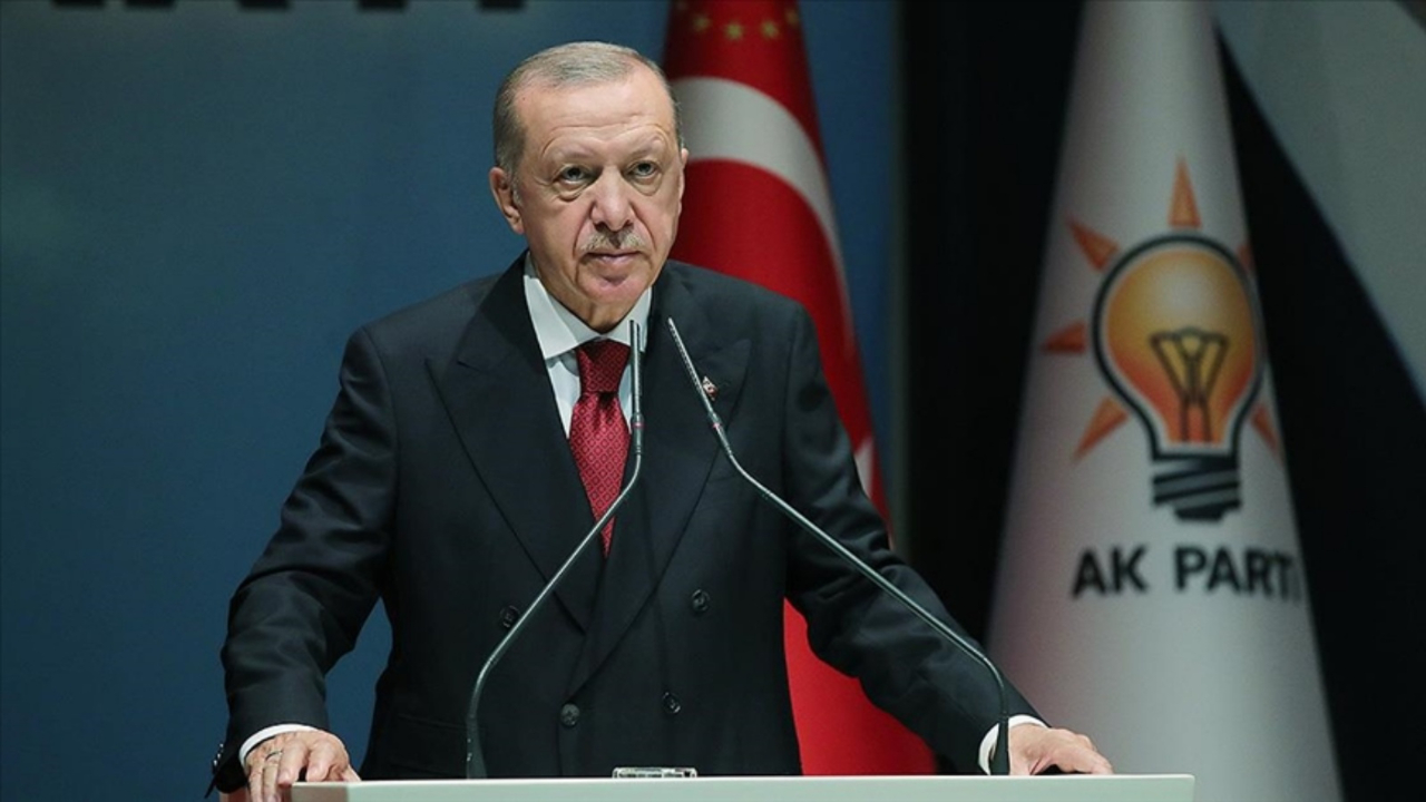 AK Parti MYK yoğun gündemle toplanıyor! Masada sosyal medya uygulamaları ve sahipsiz hayvanlar kanunu var...