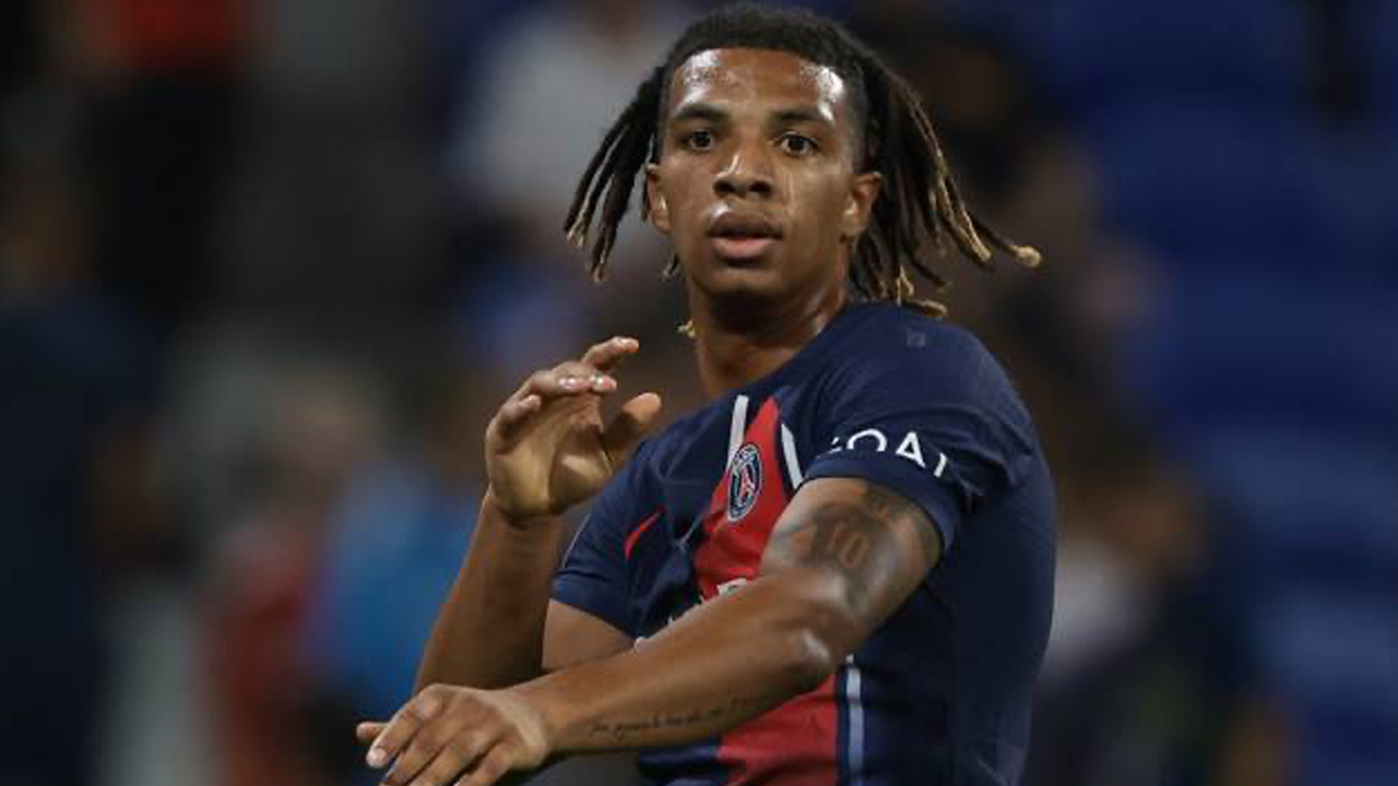 Beşiktaş'tan bir transfer bombası daha! Paris Saint-Germain'in genç yıldızı bu akşam İstanbul'a geliyor