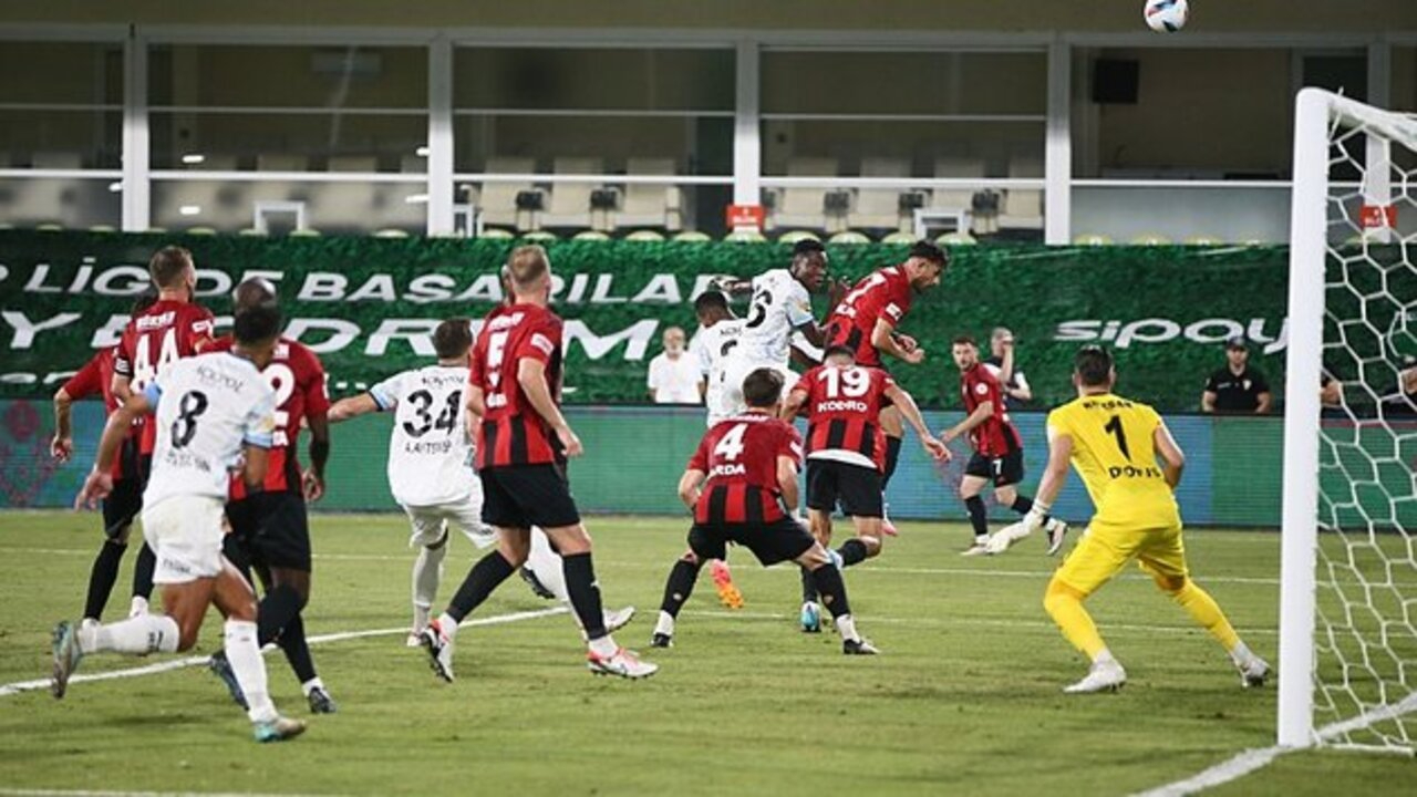 Gaziantep uzatmalarda attı, Bodrum kendi evinde yıkıldı! Bodrum FK 0 - 1 Gaziantep FK | Maçın özeti