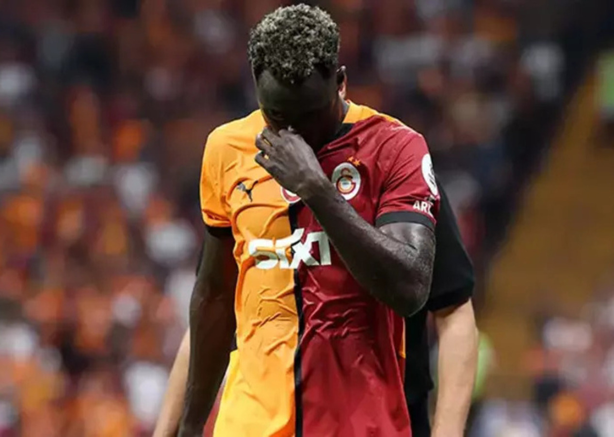 Galatasaray'a Davinson Sanchez'den kötü haber! Resmen duyuruldu...