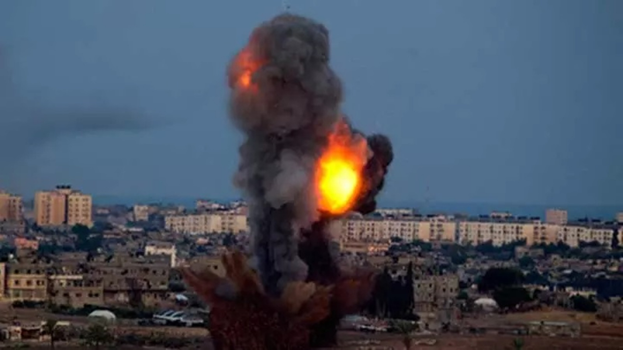 Hamas'tan İsrail'e roket! Tel Aviv'de patlama sesleri duyuldu