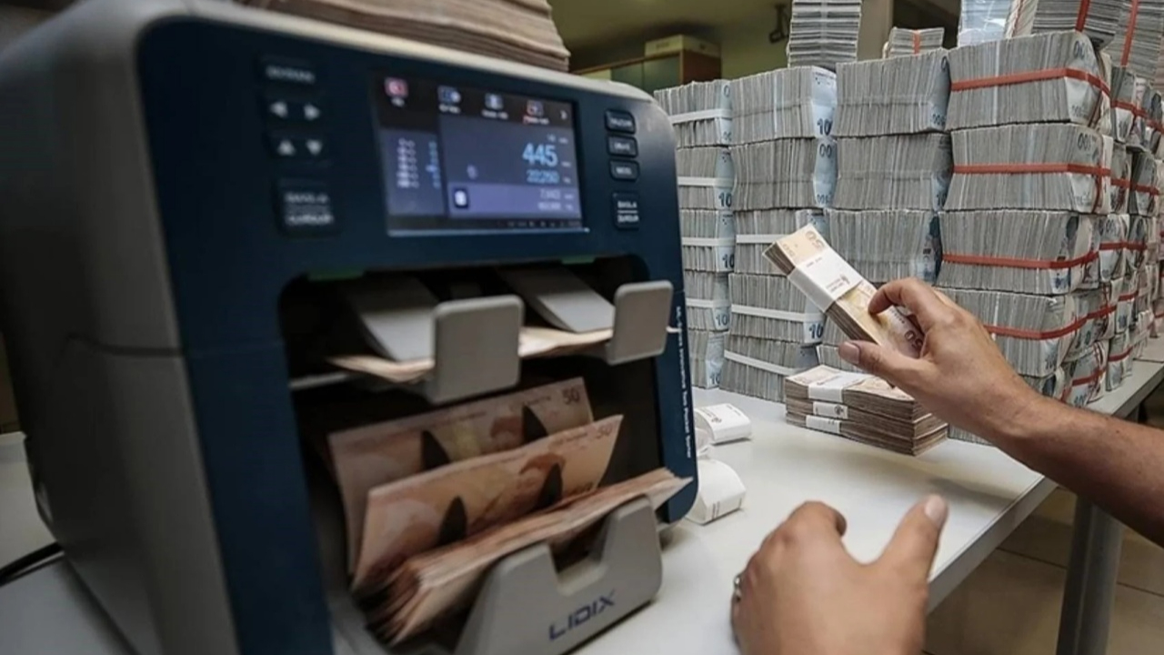 Merkezi yönetim bütçe dengesi temmuz ayında 97 milyar lira açık verdi