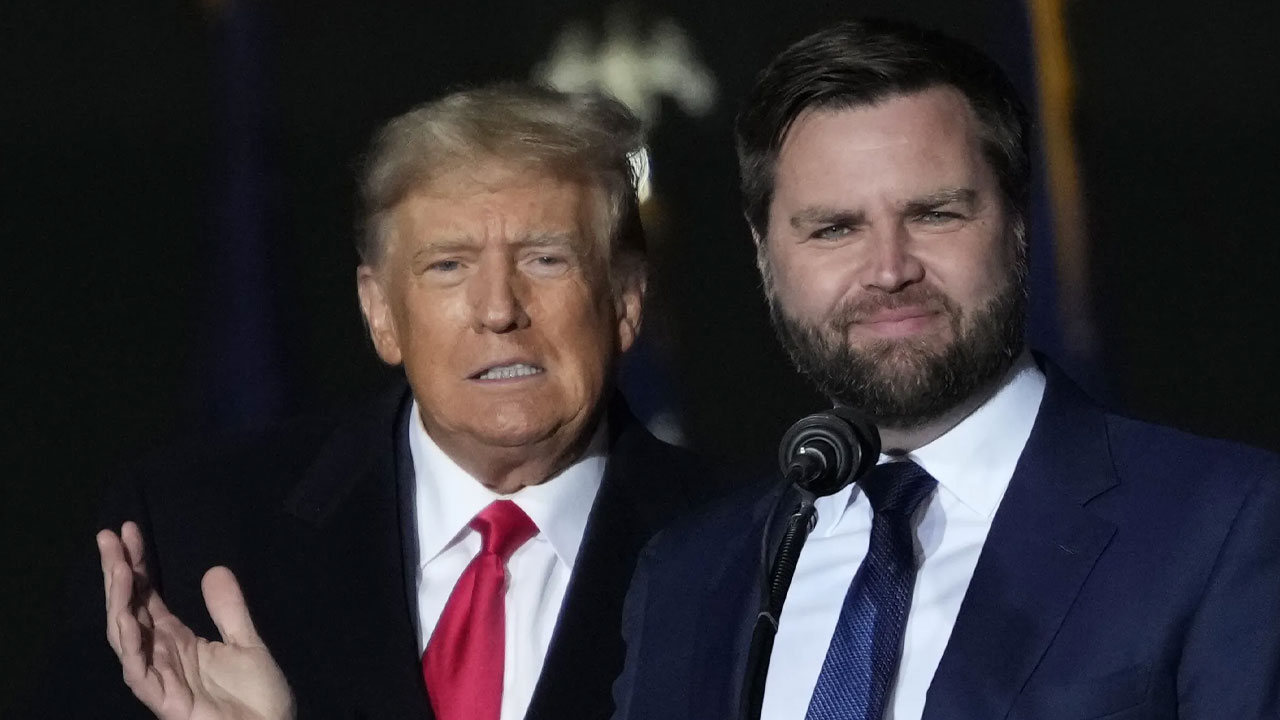 Trump'ın yardımcısından çok konuşulacak sözler: "Biz dünyanın polisi değiliz! ABD halkını "aptalca savaşlara" göndermeyin"