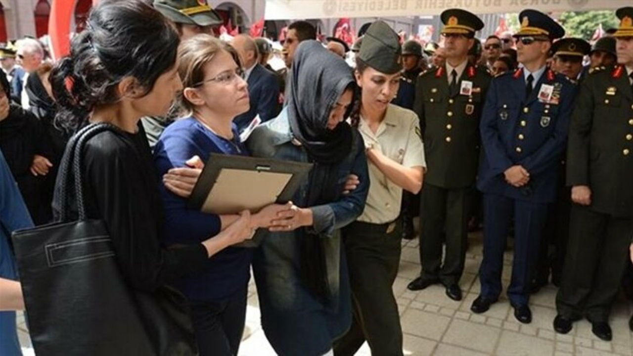 Şehit yarbayın odasında duygulandıran görüntü