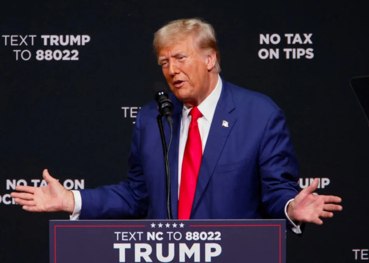 Donald Trump'dan ezber bozan Afganistan çıkışı: Kadın olsam herhalde örtünürdüm!