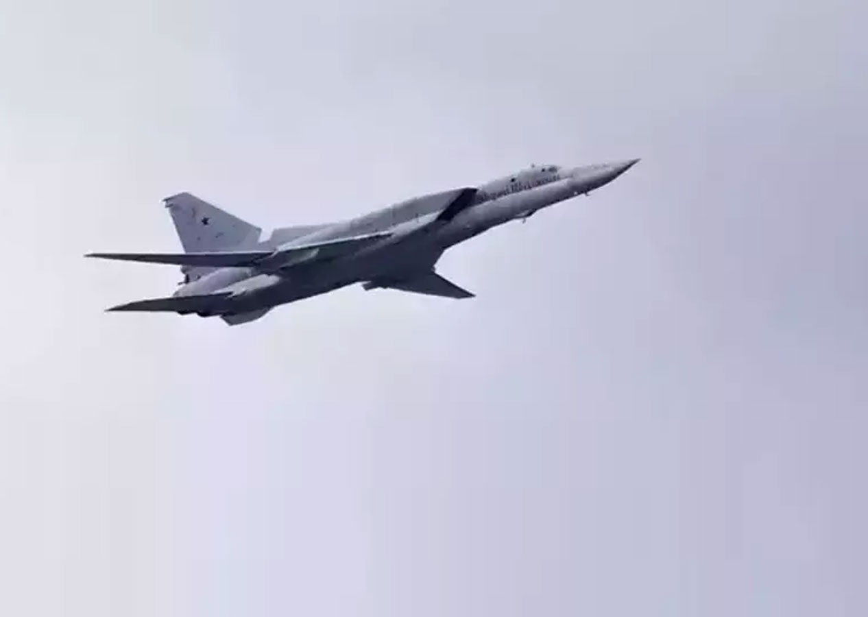 Rusya Savunma Bakanlığı açıkladı! Issız bir bölgeye bombardıman uçağı düştü