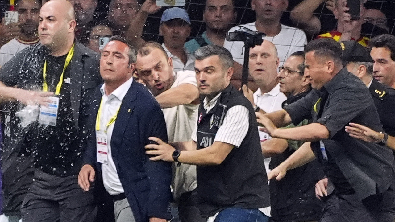 Göztepe cephesinden Ali Koç'a yapılan saldırı ile ilgili açıklama: "Özür dileriz ama..."