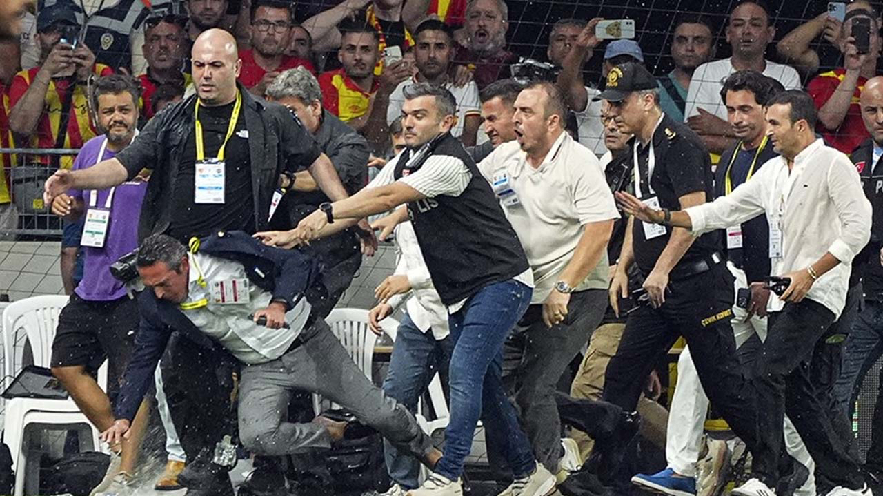 Kulüpler Birliği'nden açıklama: "Ali Koç'a yönelik gerçekleştirilen üzücü saldırıyı kınıyoruz"