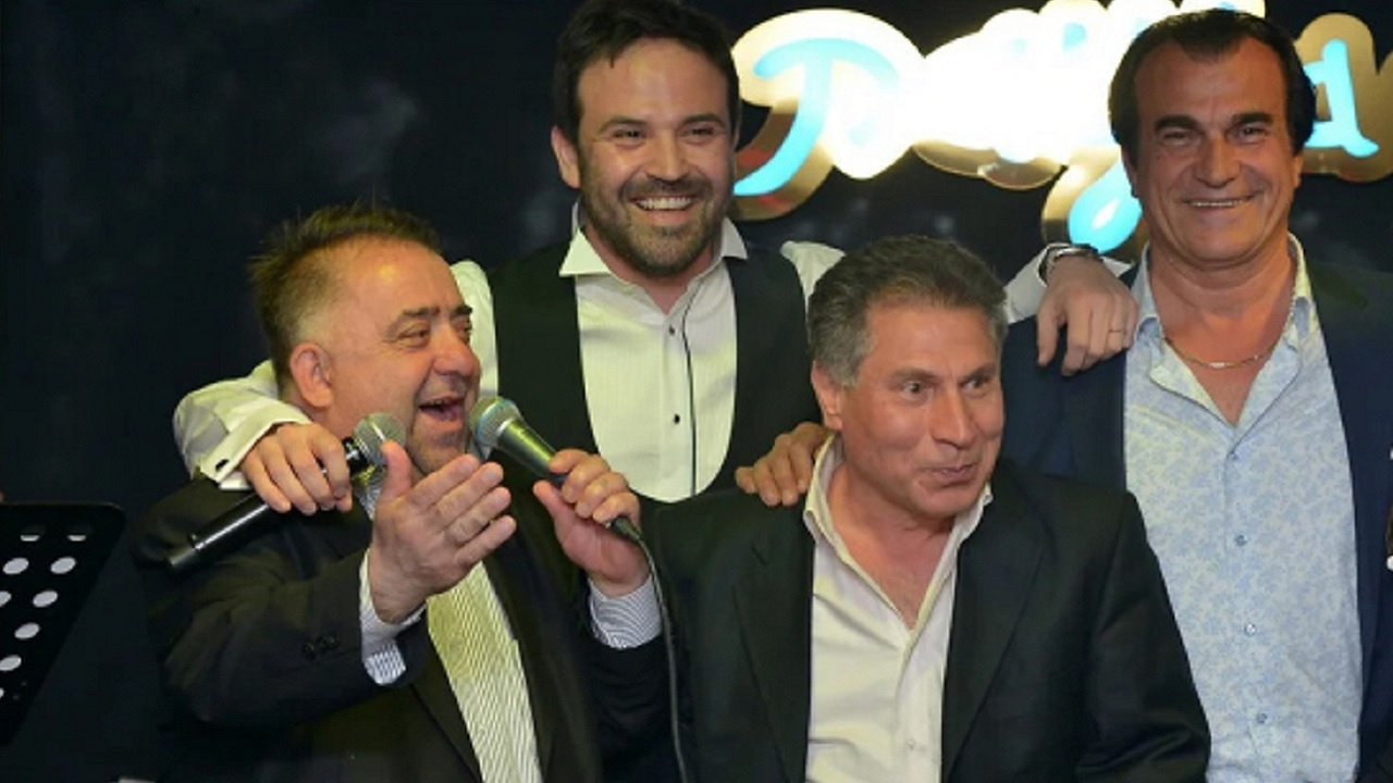 Hababam Sınıfı’nın efsaneleri ölmeden önce böyle para kazandı! ‘Yeşilçam Vokal Grubu’ adıyla işletme açılışlarında şarkı söylemişler...