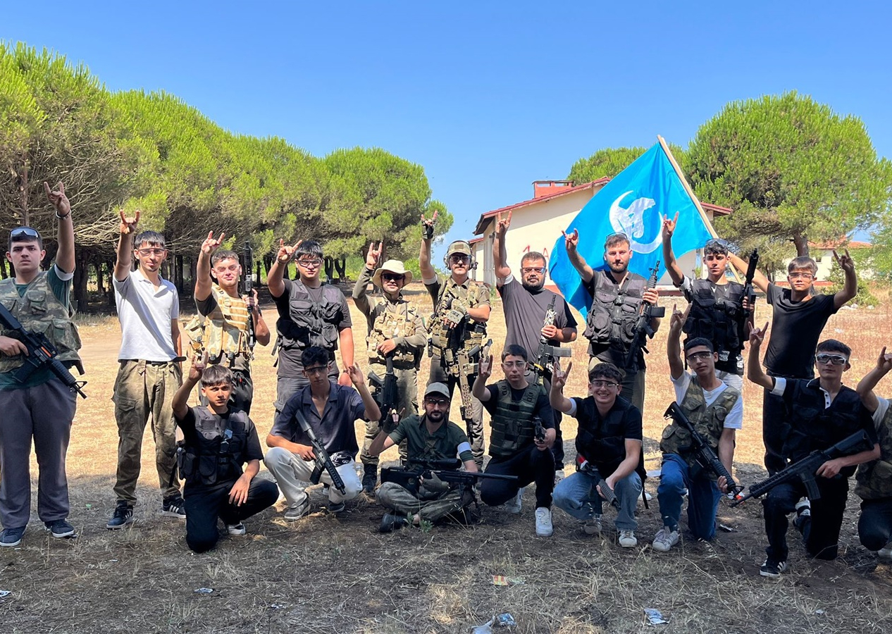 Birgün yazdı, Muhbir paylaştı! Silah dediler paintball çıktı
