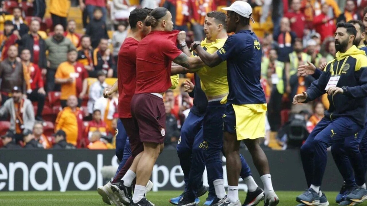 Günlerce konuşulan Galatasaray - Fenerbahçe derbisi için takipsizlik kararı!