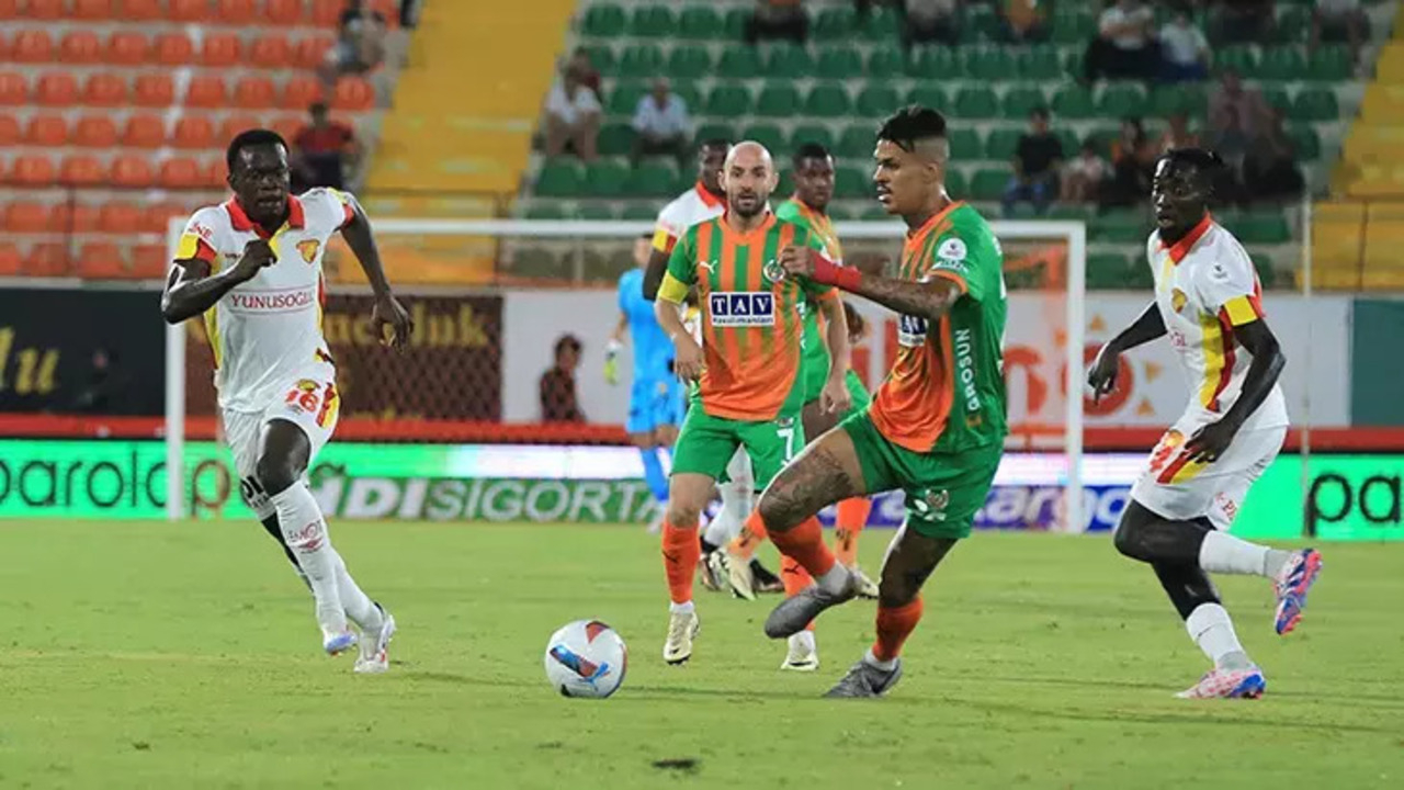 Alanya'da karşılıklı goller atıldı, puanlar paylaşıldı! Alanyaspor 1 - 1 Göztepe | Maçın özeti