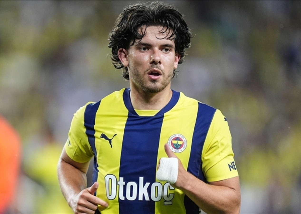 Fenerbahçe, Ferdi Kadıoğlu'nun transferini resmen açıkladı!