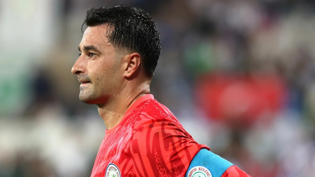 Çaykur Rizespor kalecisi Gökhan Akkan'ın yediği goller sosyal medyada gündem oldu!