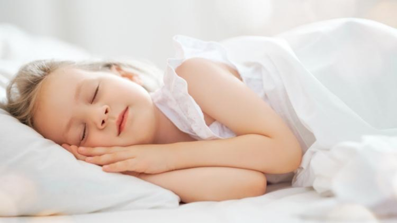 Sabahları nasıl erken uyanabilirim? Alarm erteleme alışkanlığı neden olur?