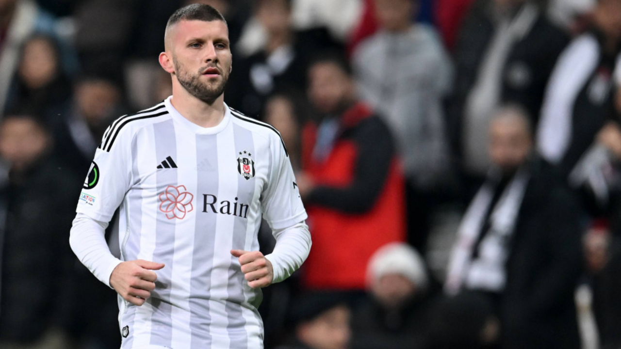Beşiktaş'tan ayrılan Ante Rebic'in yeni adresi belli oldu!