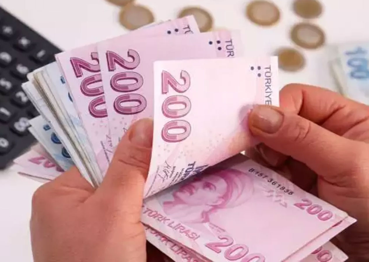 Emekli maaşları yükseldi bankalar promosyon yarışında! İşte oranlar!