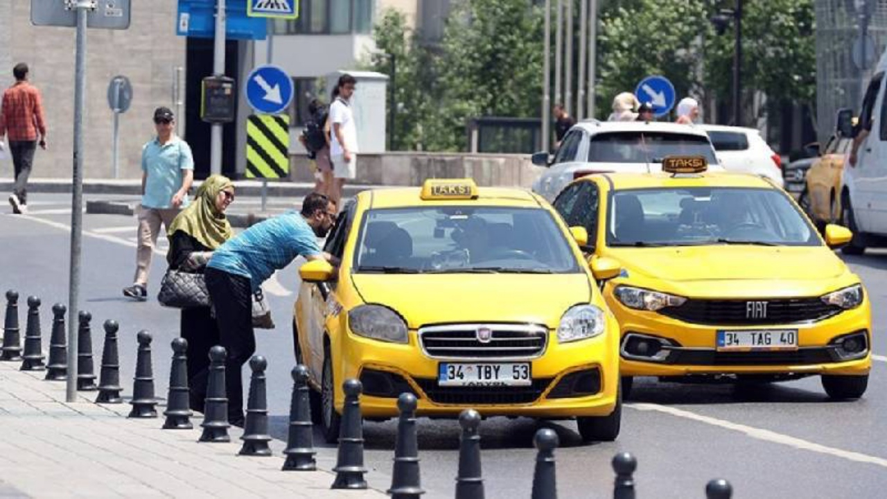 Şoförler yolcu seçemeyecek! İstanbul'a sadece uygulama tabanlı hizmet verecek 2 bin 500 yeni taksi geliyor
