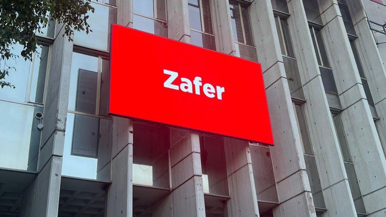 Türk Dil Kurumu ekranında 'zafer' kutlaması