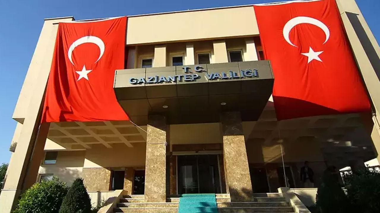 Gaziantep Valiliği'nden Atatürk posteri açıklaması