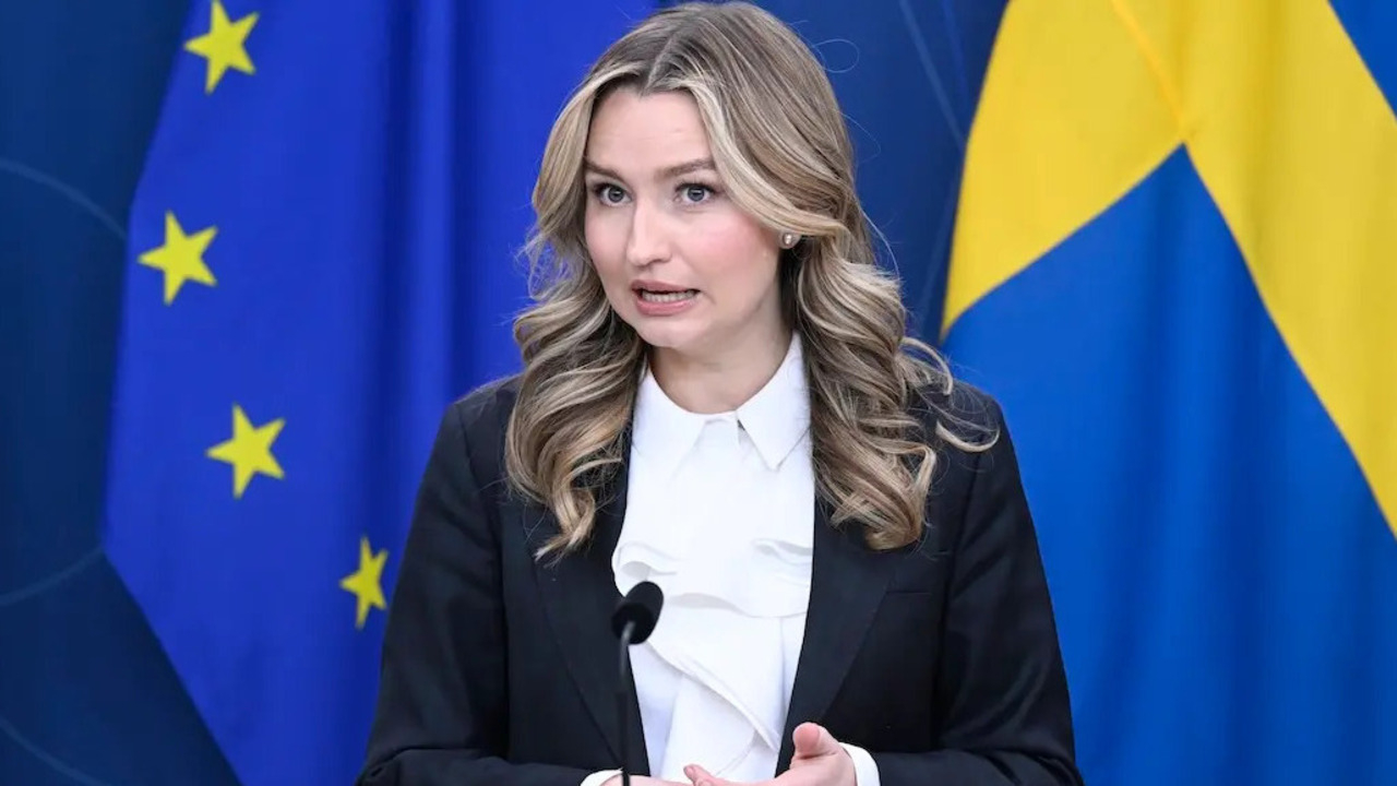 İsveç Başbakan Yardımcısı Ebba Busch, İslam ve şeriata adeta nefret kustu!