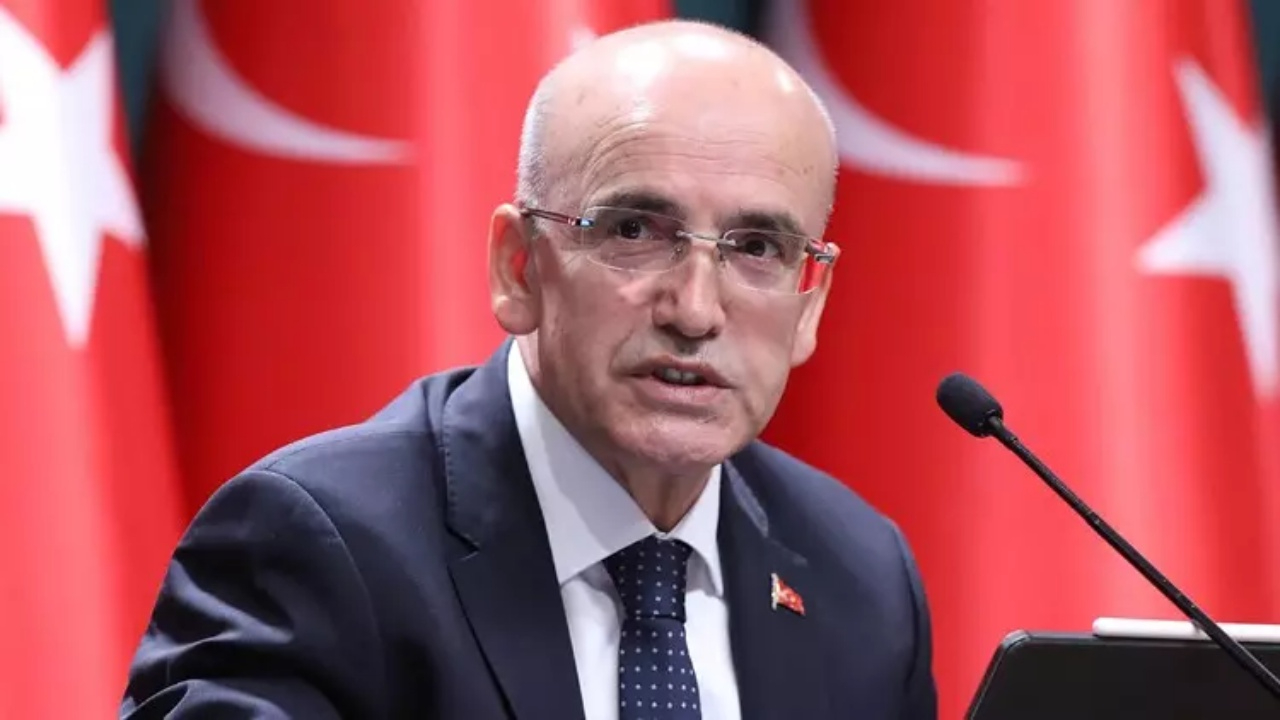 Bakan Şimşek'ten büyüme ve cari açık açıklaması! Zorlu bir dönemi geride bıraktık