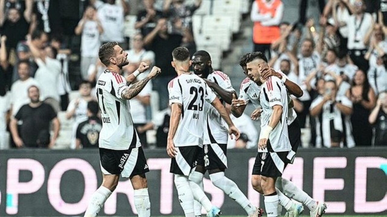 Beşiktaş evinde duble yaptı, Sivasspor'a şans tanımadı! Beşiktaş 2 - 0 Sivasspor | Maçın özeti