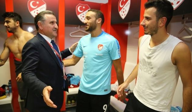 Bakan Bak'tan yabancı sınırı açıklaması