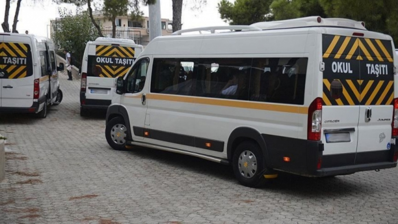 Milyonlarca öğrenci ve veli bekliyordu! Okul servis ücretlerine zam geldi! İşte yeni zamlı tarife