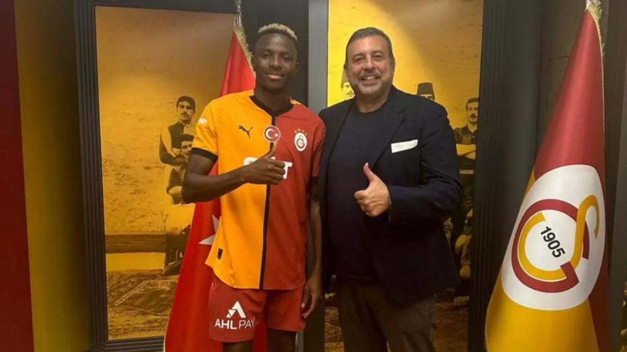 Galatasaray, Victor Osimhen'i resmen açıkladı: İşte yıldız oyuncunun maliyeti...