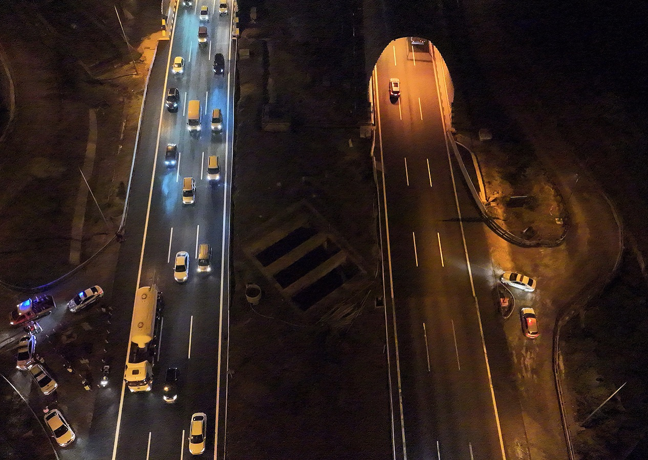 Bolu Dağı Tüneli'nin İstanbul yönü 38 günlük kapalı dönemin ardından tekrar trafiğe açıldı